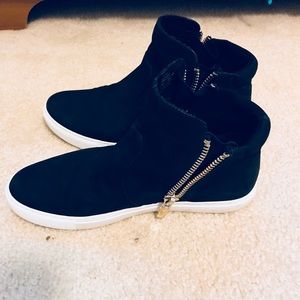 Kenneth Cole Sneakers